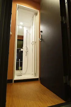 Capsule Hotel B&S Ecocube Shinsaibashi أوساكا